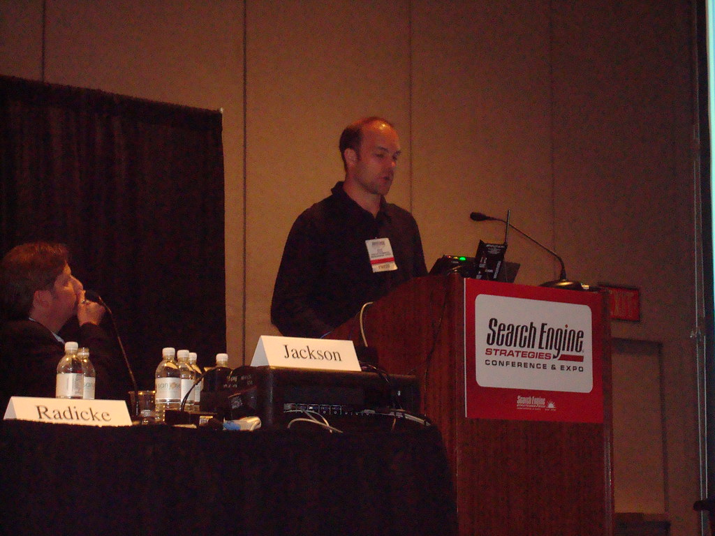 David Radicke Presents On News SEO (ecommerce analytics dashboard)